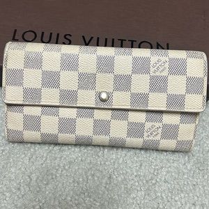 Authentic Louis Vuitton azure Sarah long wallet